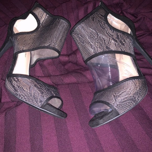 Open Toe Lace Booties by Jessica Simpson! - Picture 2 of 4